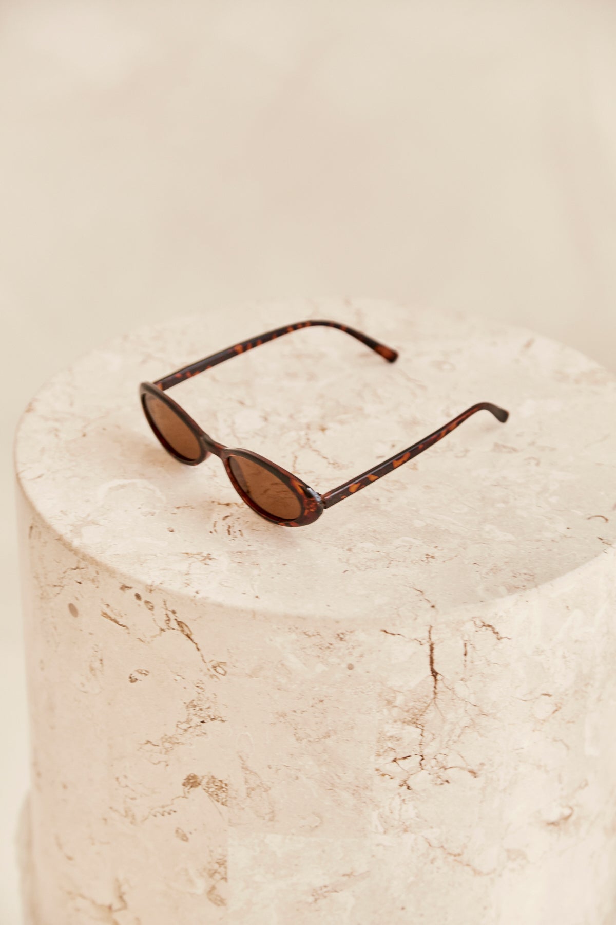 Tia Sunglasses (Brown)