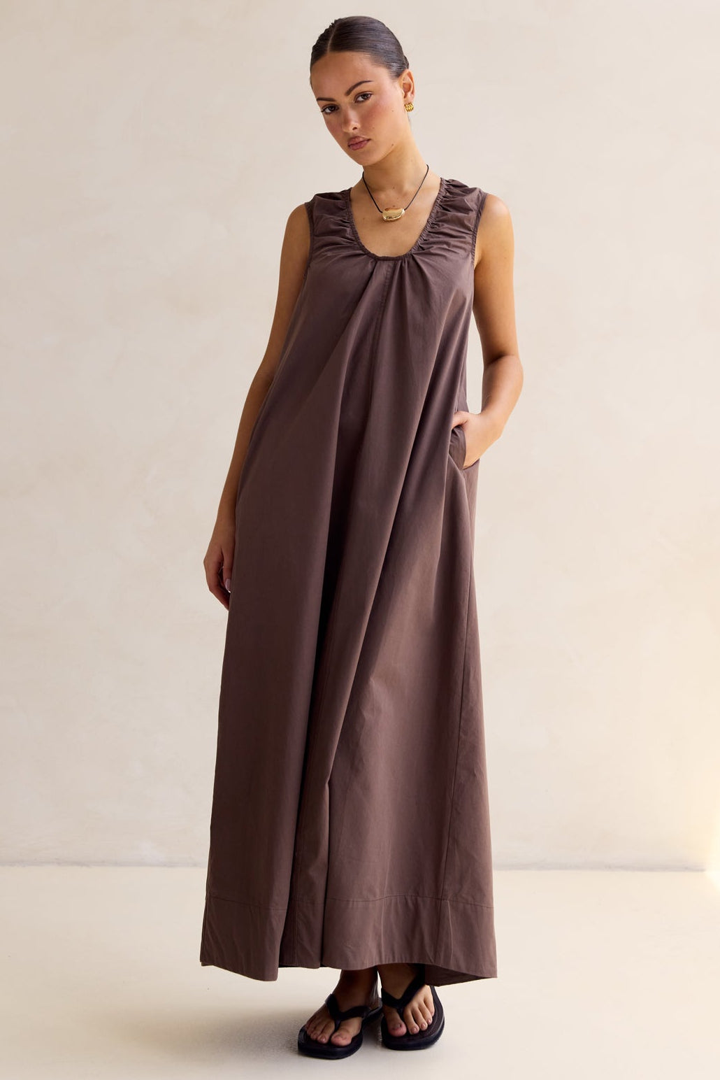 Raelle Maxi Dress (Chocolate)