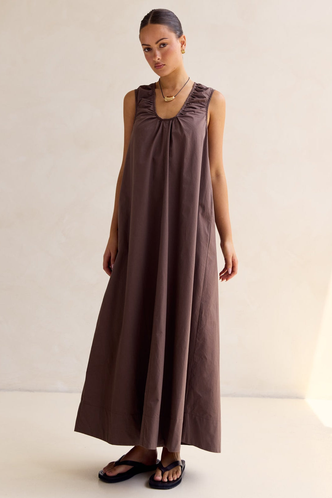 Raelle Maxi Dress (Chocolate)