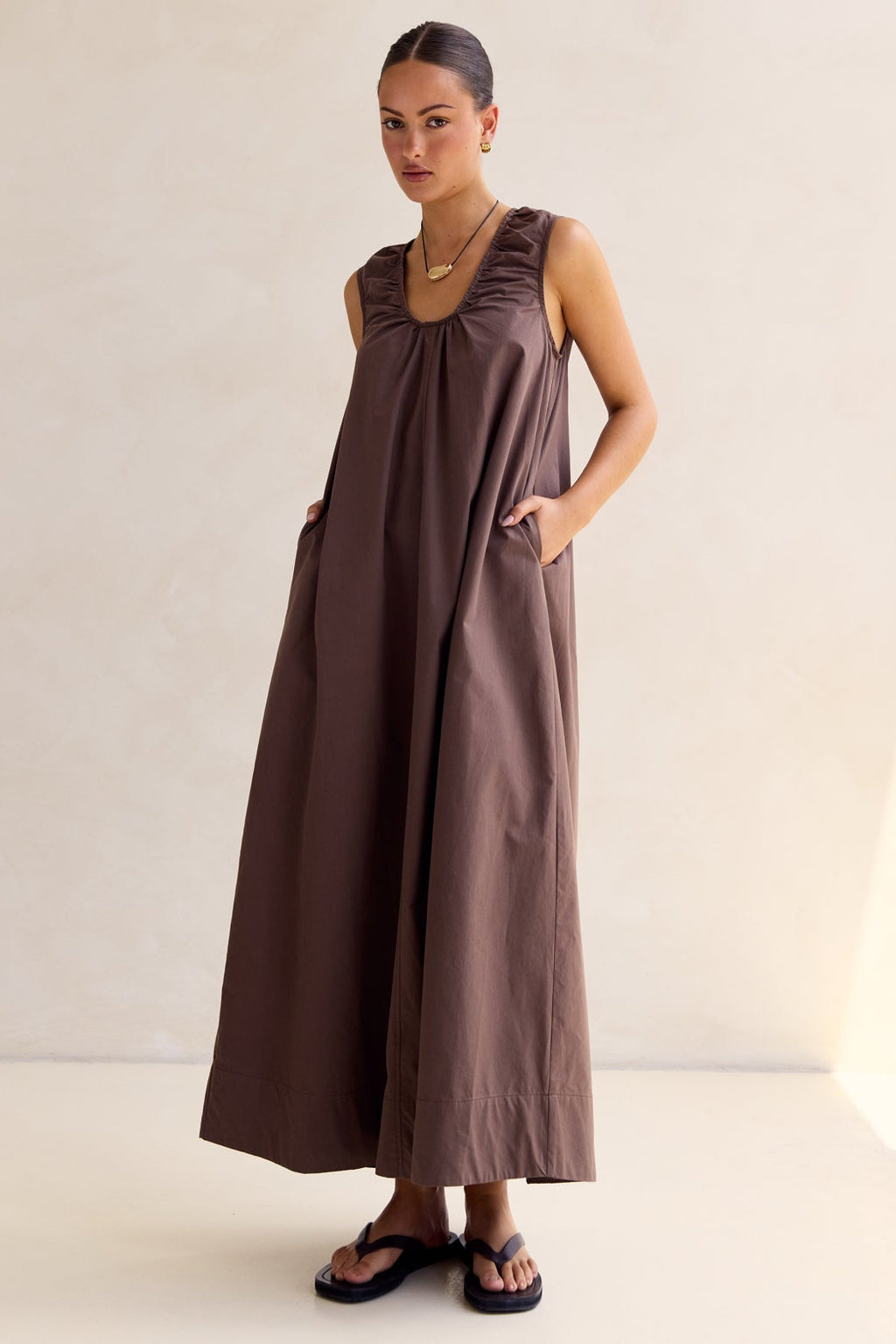 Raelle Maxi Dress (Chocolate)