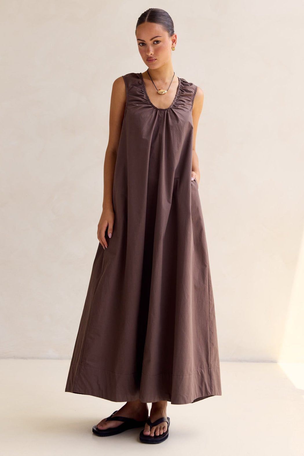 Raelle Maxi Dress (Chocolate)