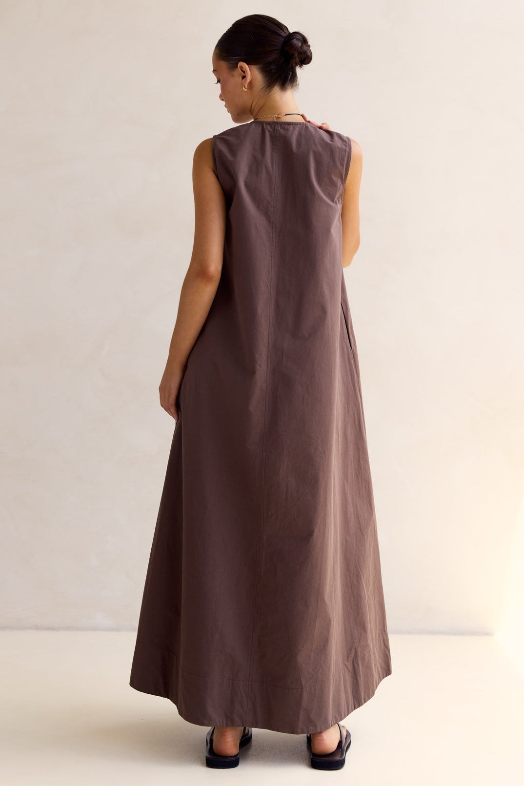 Raelle Maxi Dress (Chocolate)