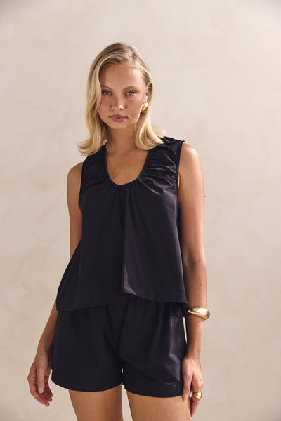 Ella Short (Black)