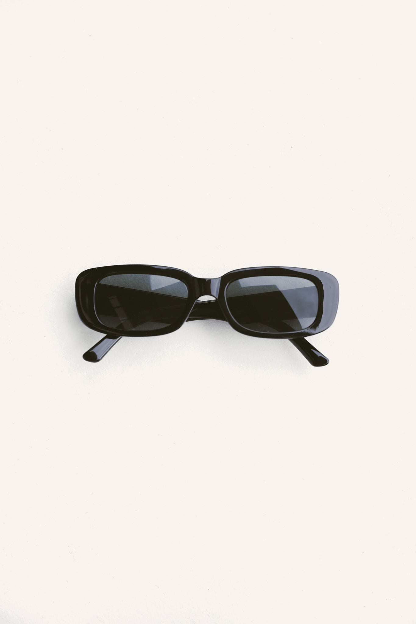 Louisa Sunglasses (Black)
